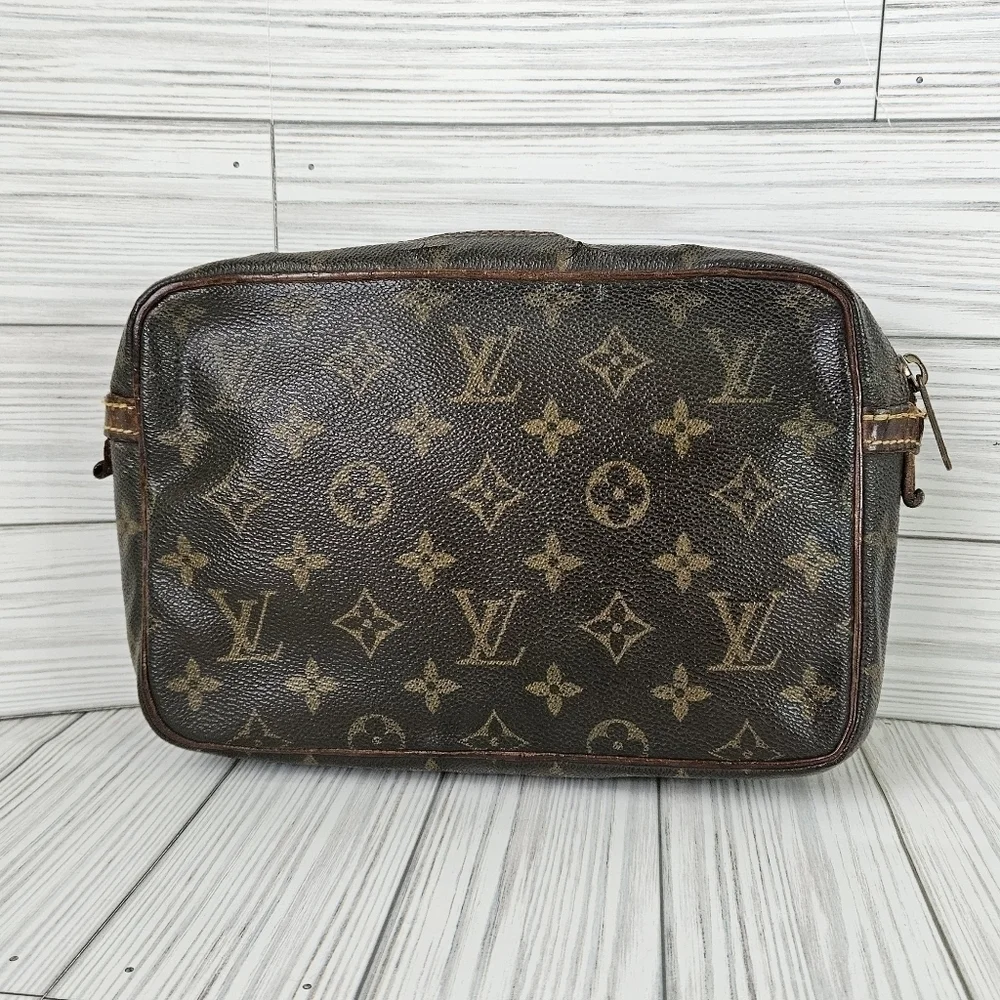 Louis Vuitton 1989 Compiege 23 Clutch Handbag in Monogram Canvas and Leather - Picture 2 of 16